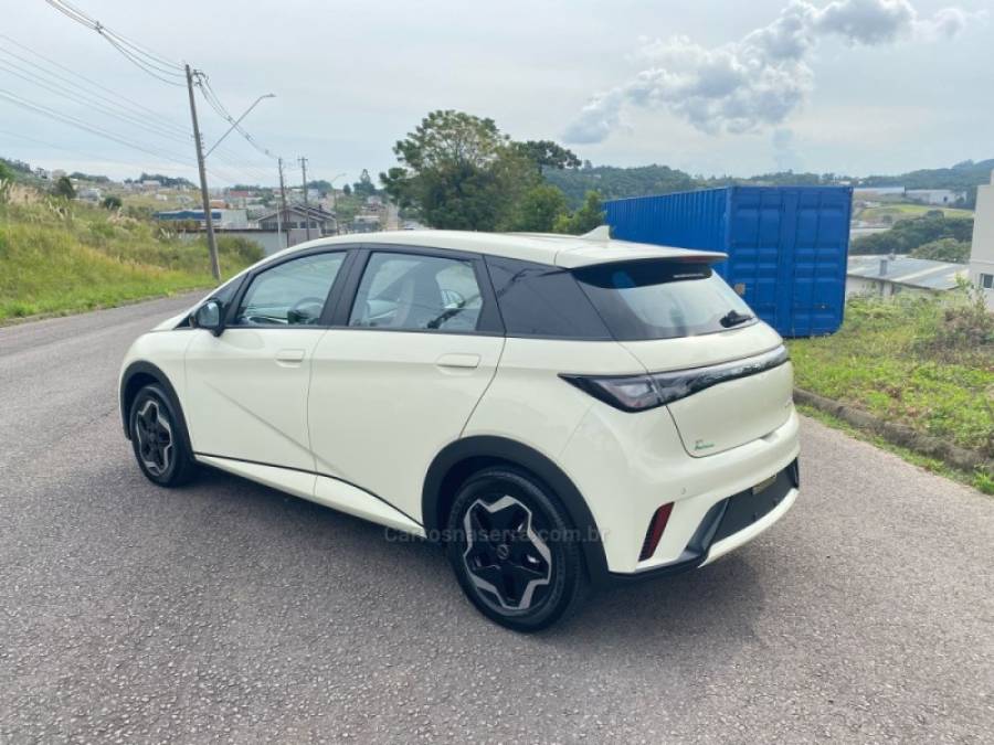 BYD - DOLPHIN - 2024/2025 - Branca - R$ 152.000,00