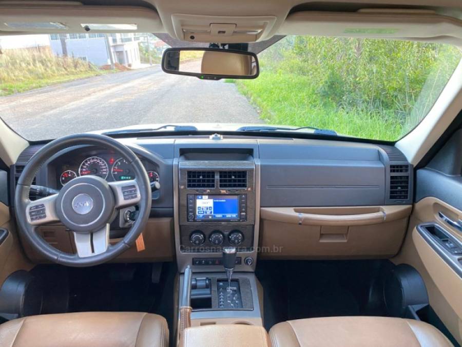 JEEP - CHEROKEE - 2012/2012 - Prata - R$ 72.000,00