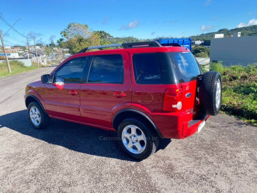 FORD - ECOSPORT - 2011/2012 - Vermelha - R$ 43.000,00