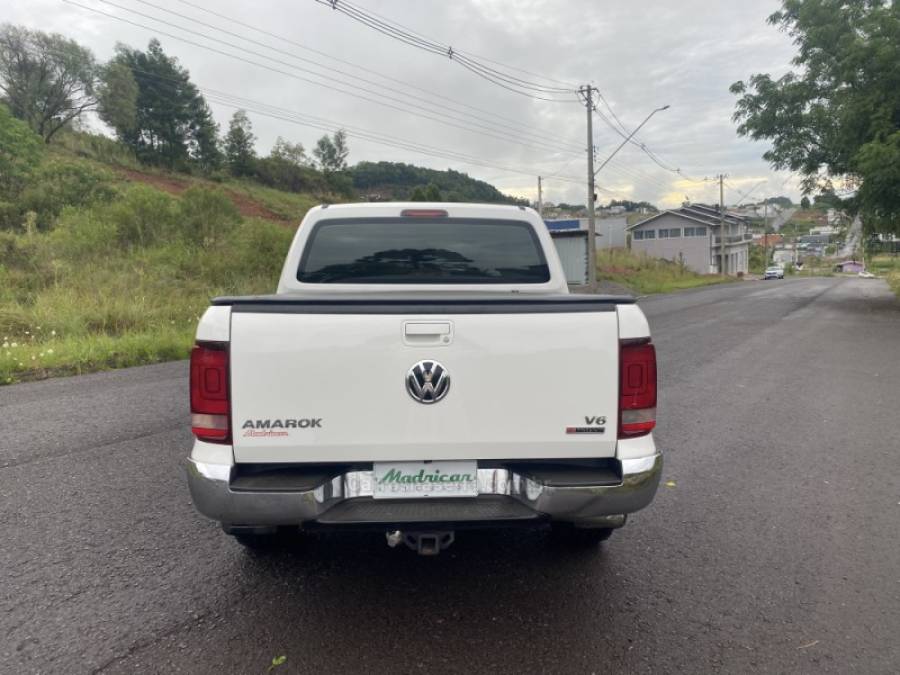 VOLKSWAGEN - AMAROK - 2019/2020 - Branca - R$ 152.000,00