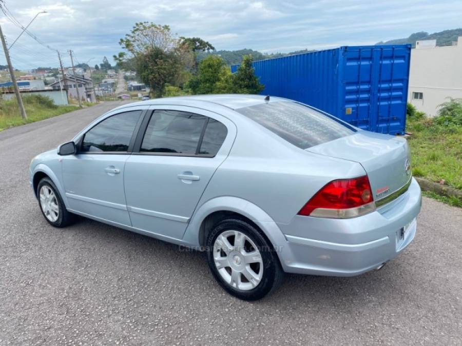 CHEVROLET - VECTRA - 2006/2007 - Prata - R$ 34.000,00