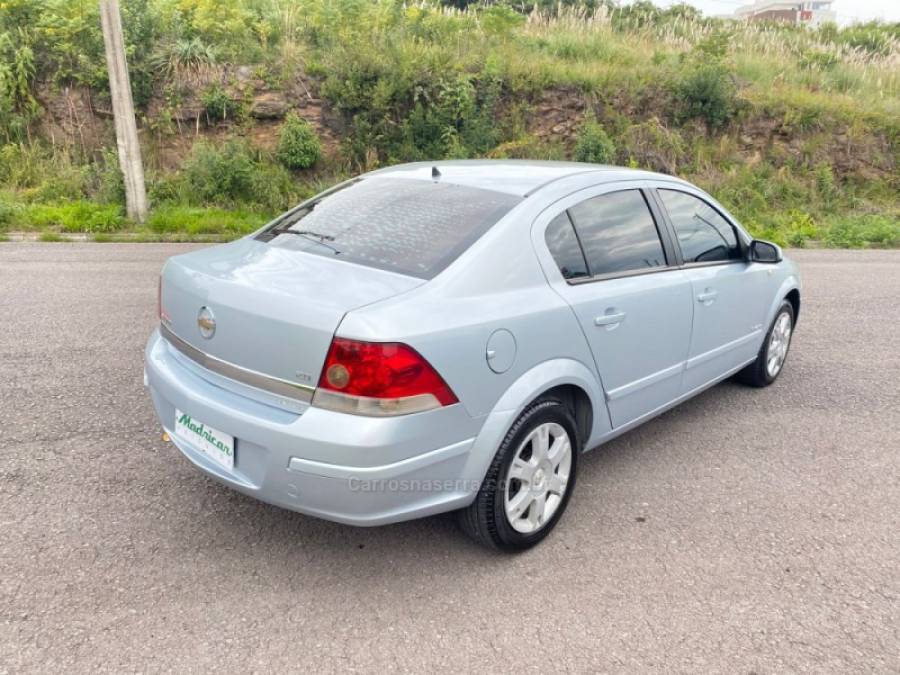 CHEVROLET - VECTRA - 2006/2007 - Prata - R$ 34.000,00