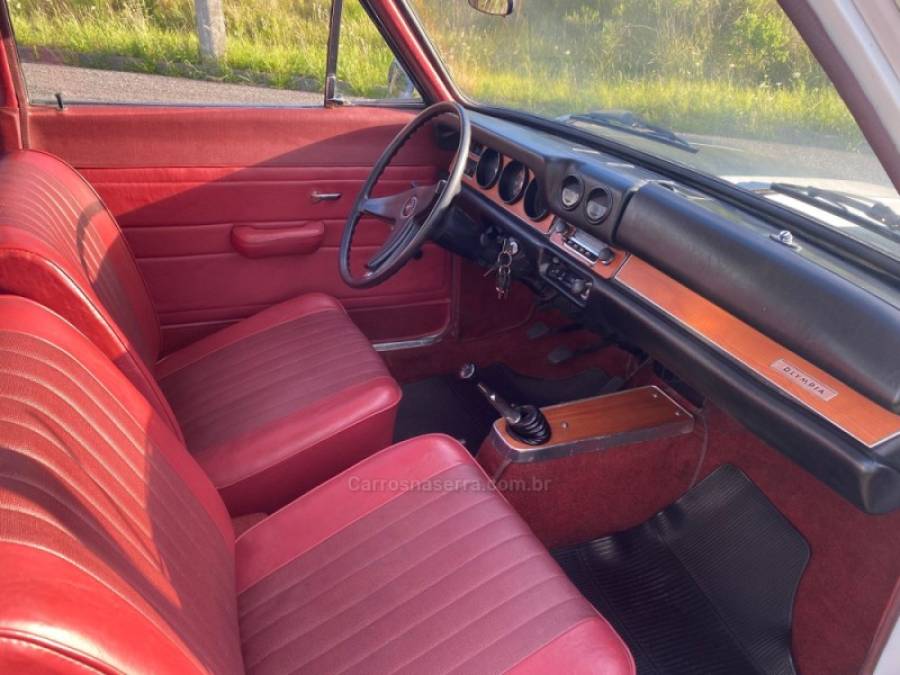 INTERNATIONAL - 4700 - 1968/1968 - Branca - R$ 120.000,00