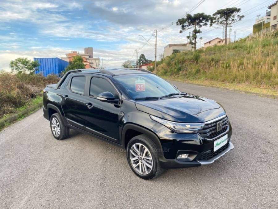 FIAT - STRADA - 2024/2025 - Preta - R$ 127.000,00