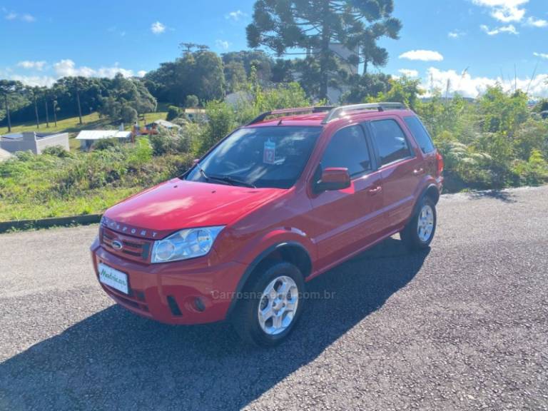 FORD - ECOSPORT - 2011/2012 - Vermelha - R$ 43.000,00