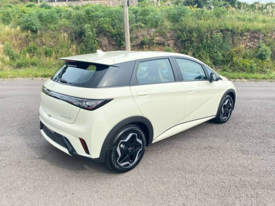BYD - DOLPHIN - 2024/2025 - Branca - R$ 152.000,00