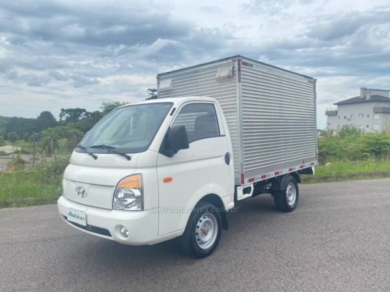 HYUNDAI - HR - 2007/2007 - Branca - R$ 80.000,00