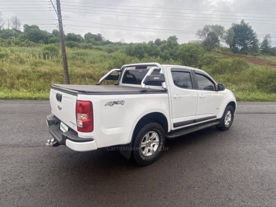 CHEVROLET - S10 - 2019/2020 - Branca - R$ 140.000,00