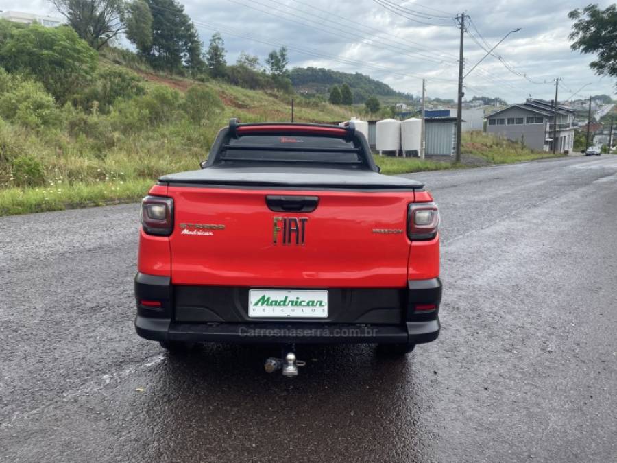 FIAT - STRADA - 2020/2021 - Vermelha - R$ 78.500,00