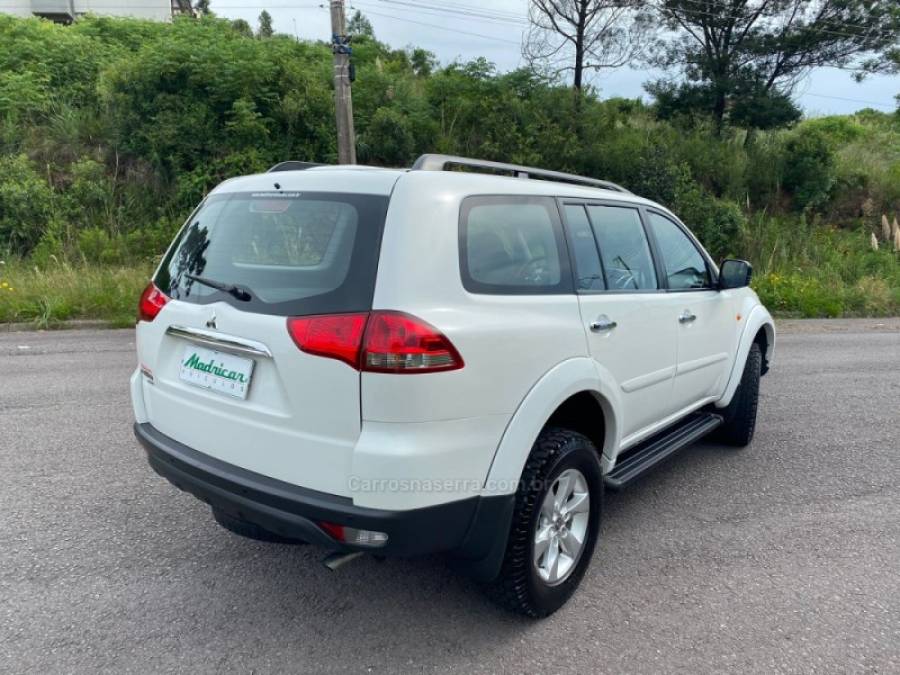 MITSUBISHI - PAJERO - 2015/2016 - Branca - R$ 143.500,00