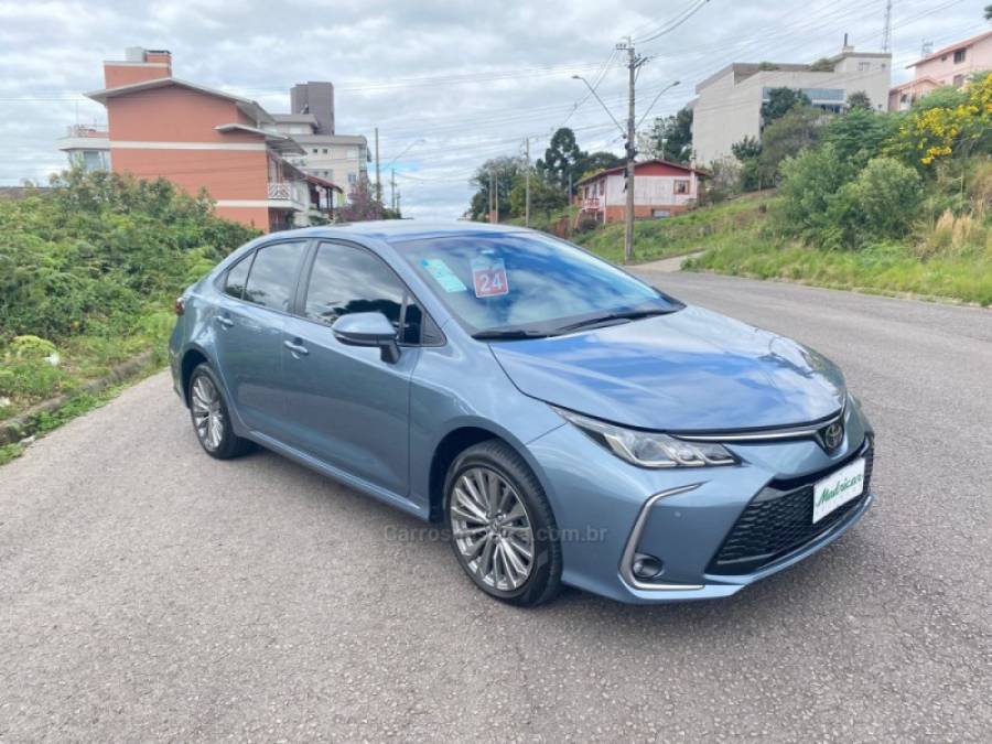 TOYOTA - COROLLA - 2023/2024 - Branca - R$ 150.000,00