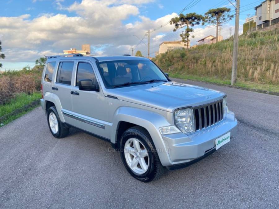 JEEP - CHEROKEE - 2012/2012 - Prata - R$ 72.000,00
