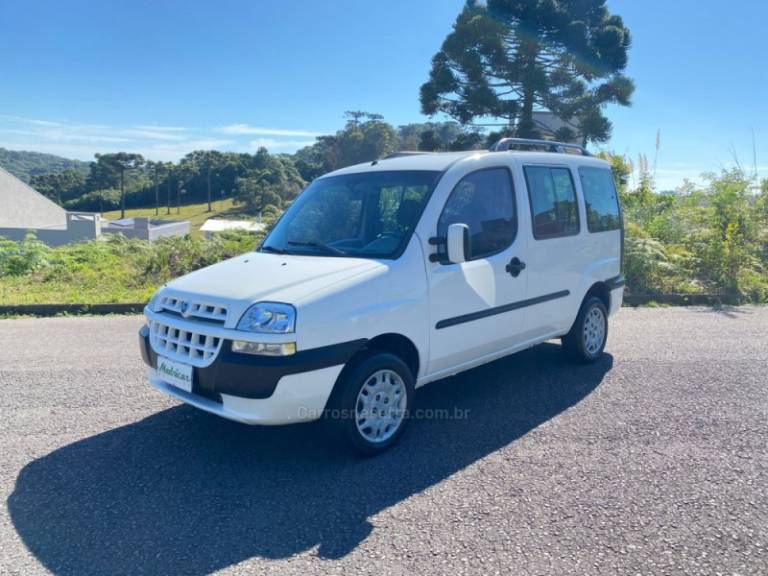FIAT - DOBLÓ - 2006/2006 - Branca - R$ 31.500,00