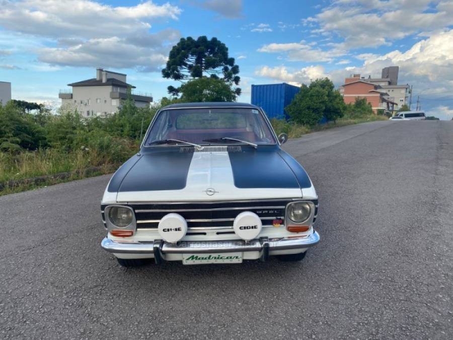 INTERNATIONAL - 4700 - 1968/1968 - Branca - R$ 120.000,00