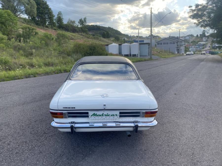 OPEL - OLYMPIA A - 1968/1968 - Branca - R$ 120.000,00