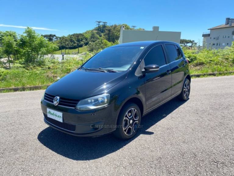 VOLKSWAGEN - FOX - 2014/2014 - Preta - R$ 42.500,00