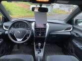 TOYOTA - YARIS - 2021/2022 - Branca - R$ 86.000,00
