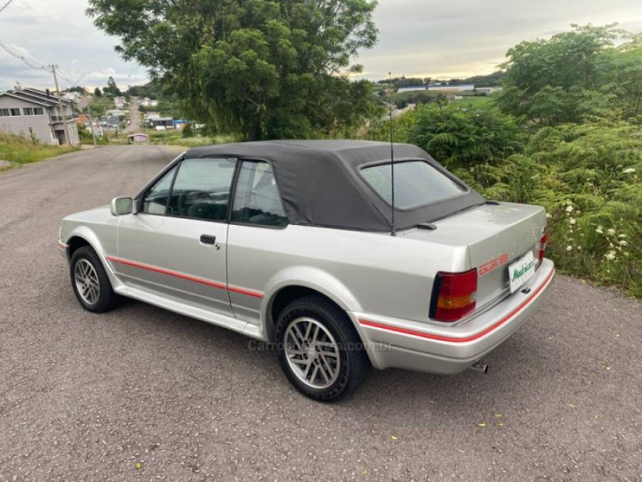 FORD - ESCORT - 1990/1990 - Prata - R$ 55.000,00