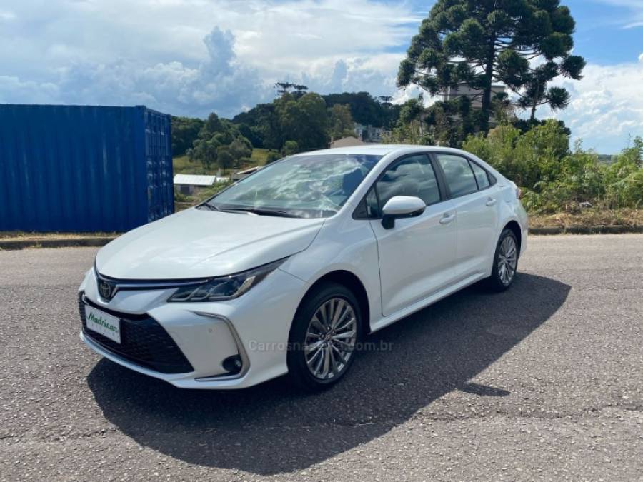 TOYOTA - COROLLA - 2024/2024 - Branca - R$ 155.000,00