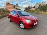 TOYOTA - ETIOS - 2013/2013 - Vermelha - R$ 38.000,00