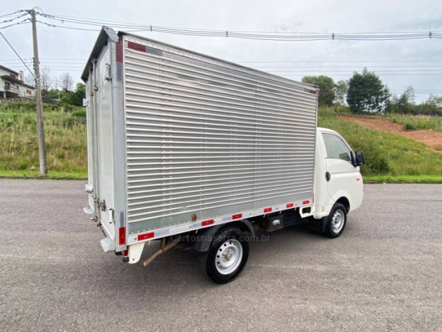 HYUNDAI - HR - 2007/2007 - Branca - R$ 80.000,00