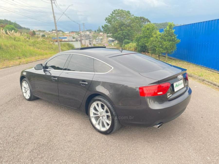 AUDI - A5 - 2014/2015 - Preta - R$ 99.000,00