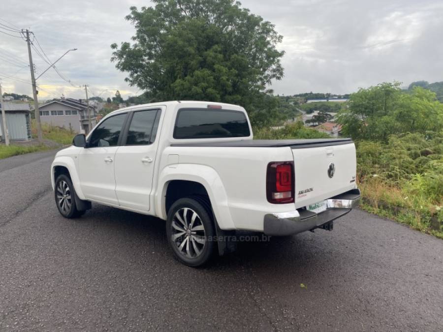 VOLKSWAGEN - AMAROK - 2019/2020 - Branca - R$ 152.000,00