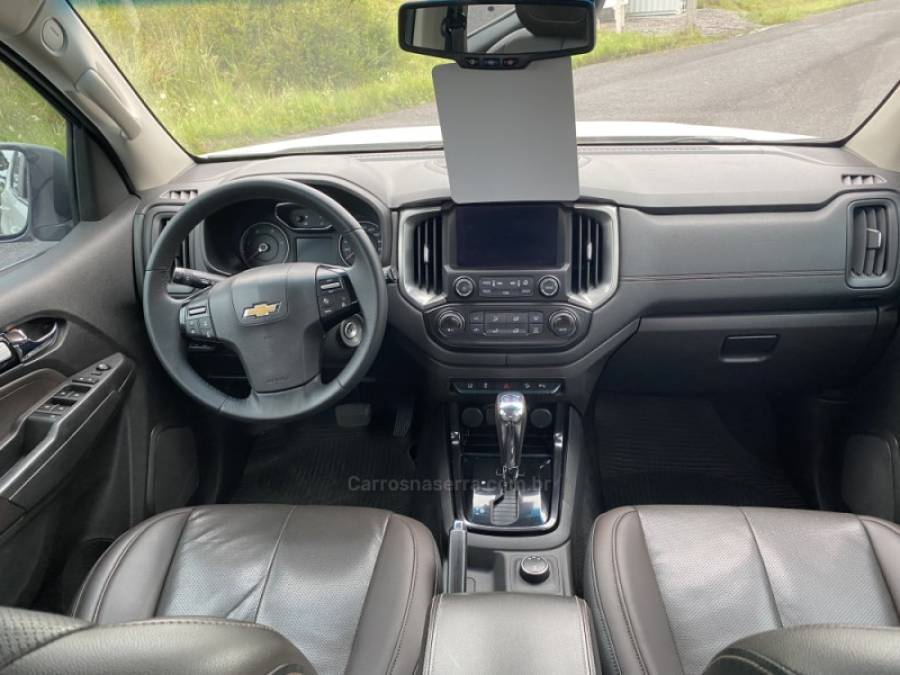 CHEVROLET - TRAILBLAZER - 2017/2018 - Branca - R$ 155.000,00