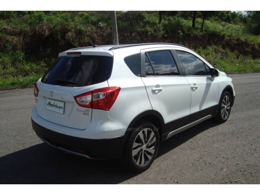 SUZUKI - S-CROSS - 2017/2017 - Branca - R$ 78.500,00