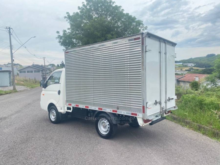 HYUNDAI - HR - 2007/2007 - Branca - R$ 80.000,00