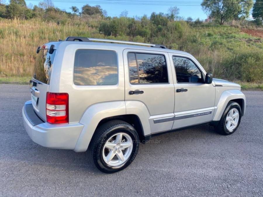 JEEP - CHEROKEE - 2012/2012 - Prata - R$ 72.000,00