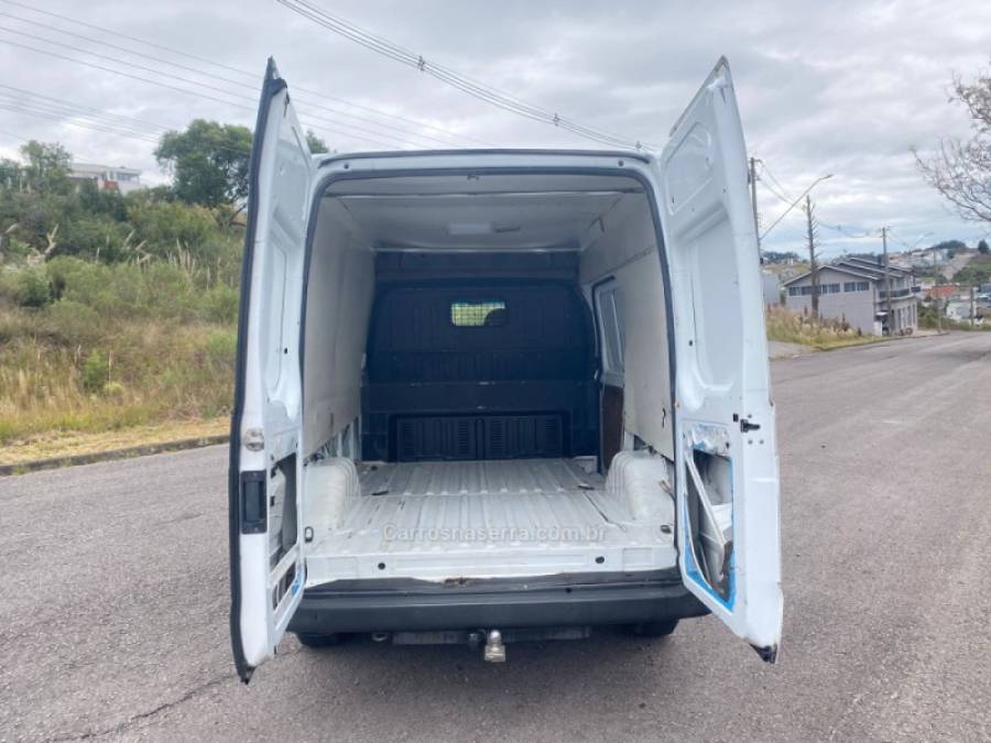 FORD - TRANSIT - 2011/2011 - Branca - R$ 72.000,00