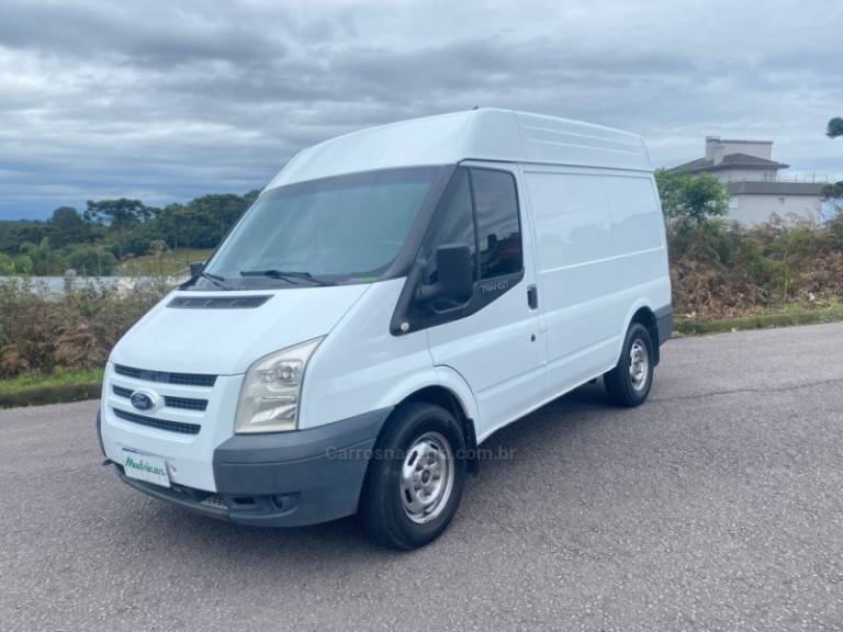 FORD - TRANSIT - 2011/2011 - Branca - R$ 72.000,00