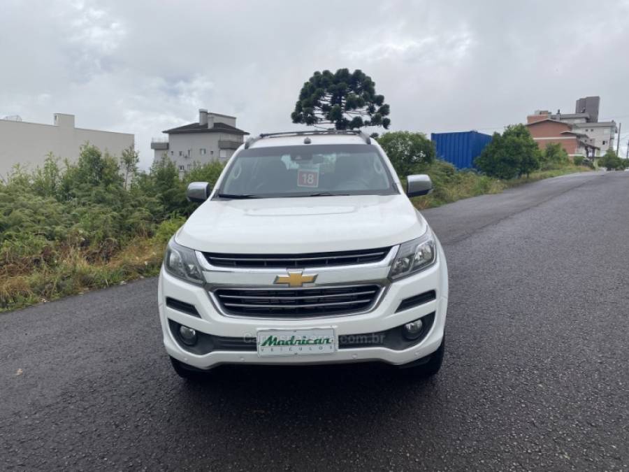 CHEVROLET - TRAILBLAZER - 2017/2018 - Branca - R$ 155.000,00
