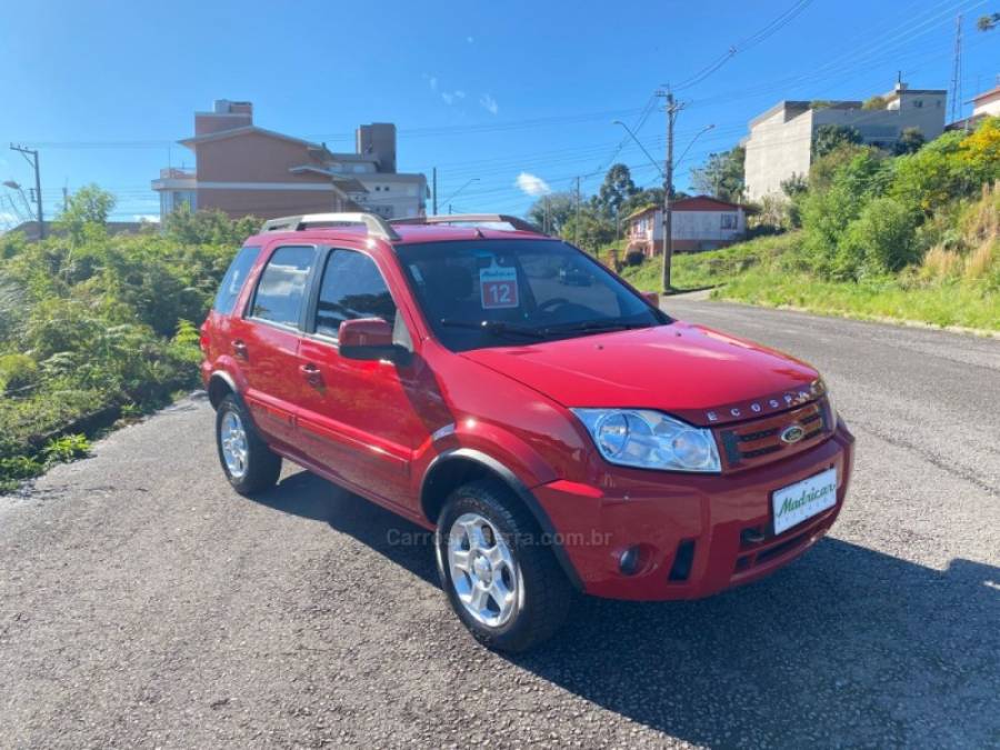 FORD - ECOSPORT - 2011/2012 - Vermelha - R$ 43.000,00