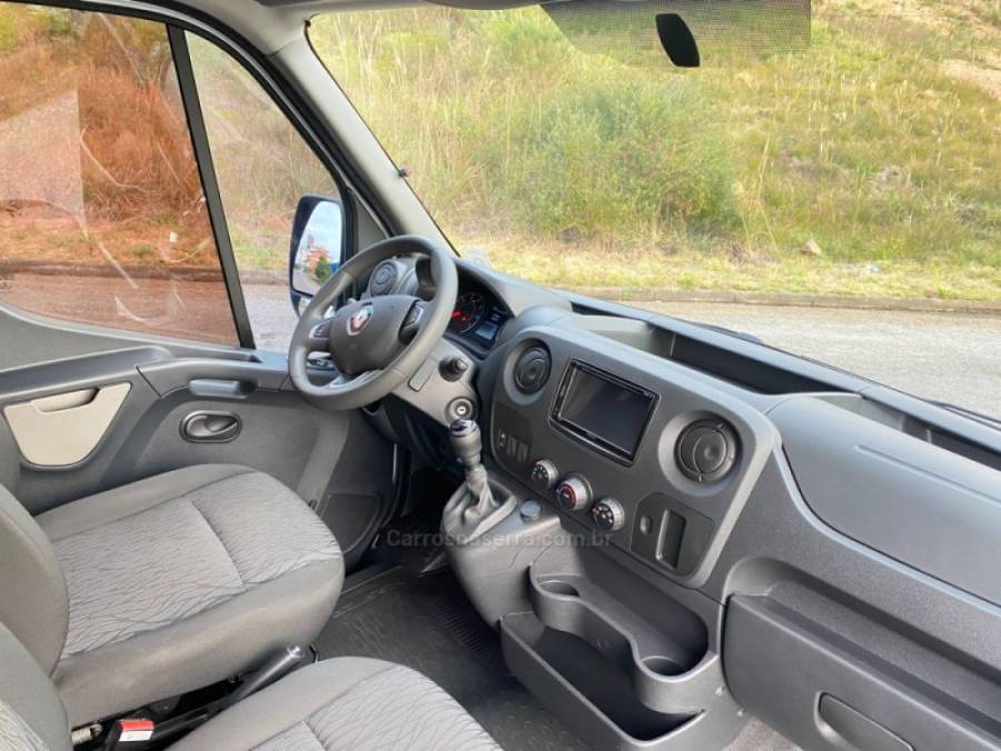 RENAULT - MASTER - 2022/2023 - Branca - R$ 200.000,00