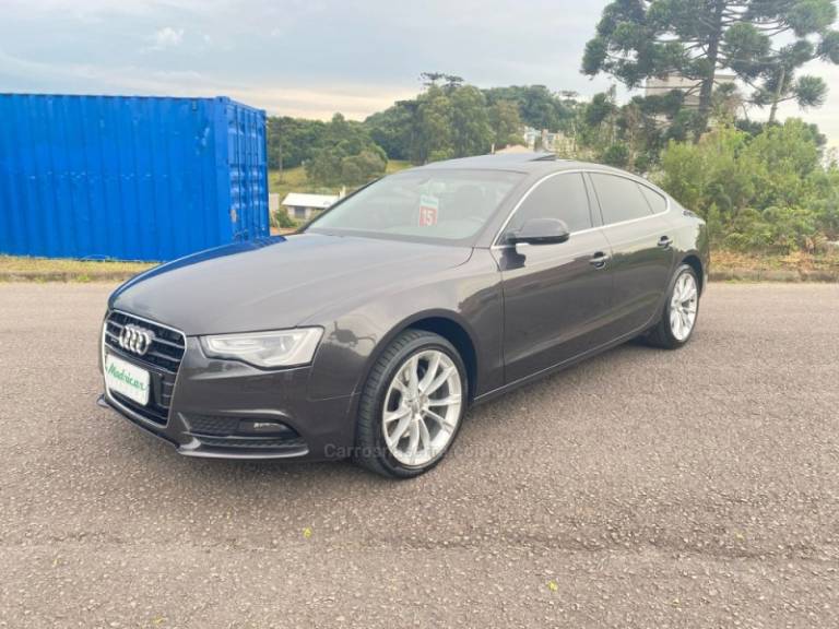 AUDI - A5 - 2014/2015 - Preta - R$ 99.000,00