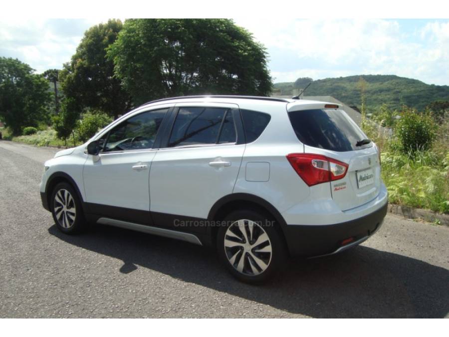 SUZUKI - S-CROSS - 2017/2017 - Branca - R$ 78.500,00